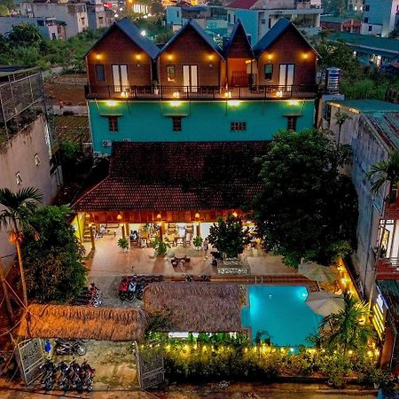 Odyssey Hostel, Tours & Motorbikes Rental Ha Giang Exterior foto